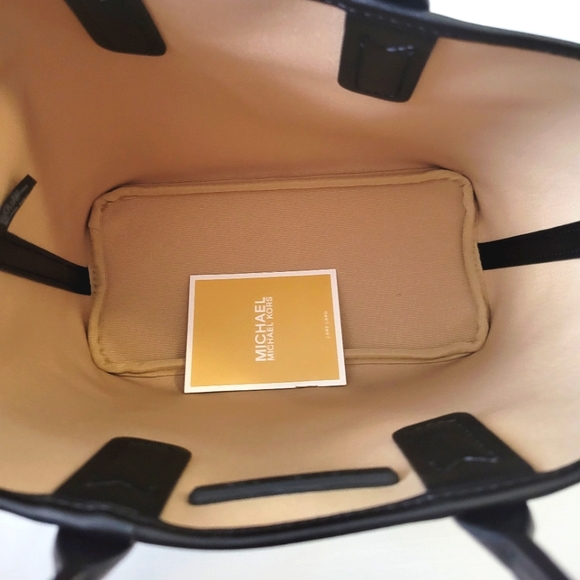 New Beautiful Michael Kors The Jodie Small Tote Black Set with Card Holder - Picture 7 of 16